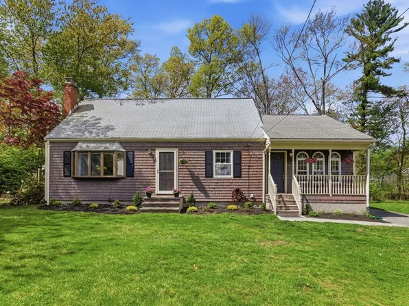 3 Juniper St, Burlington, MA 01803
