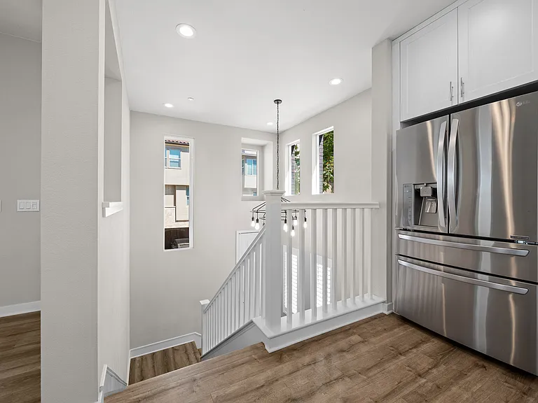 16205 Camden Cir — Photo 12