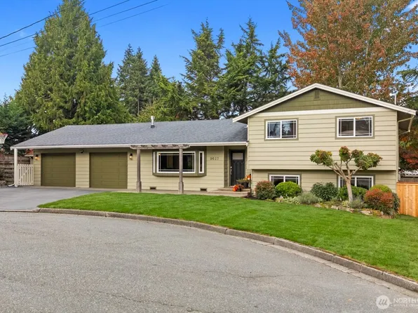9617 Laurel Lane, Edmonds, WA 98020