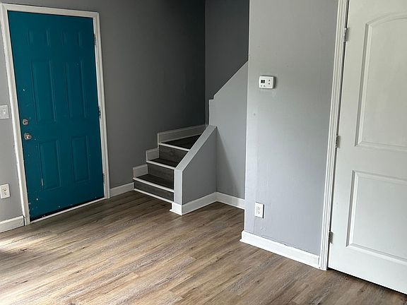 3rd image of 637 Burson Ave APT 6
