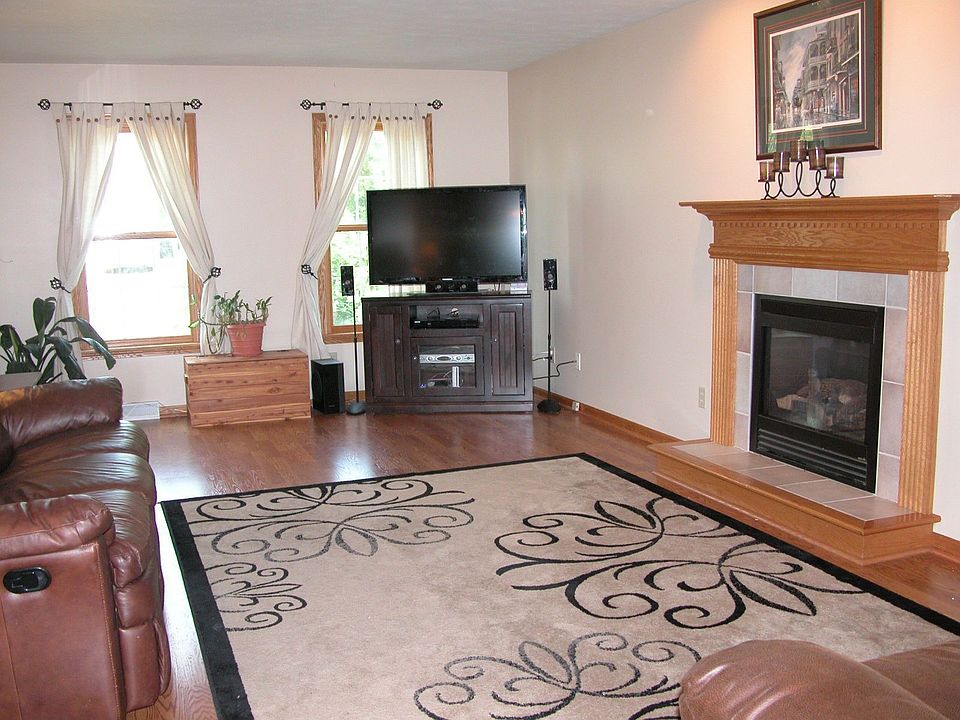 1st image of 307 Cottingham Cir