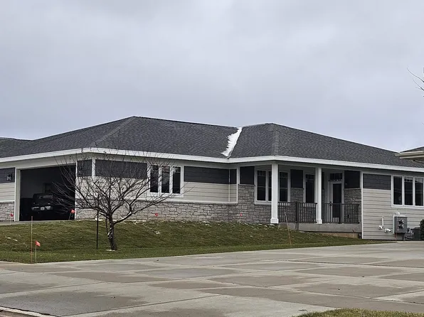 716 E Reinel St, Jefferson, WI 53549