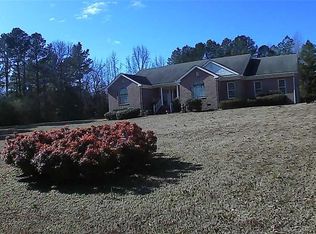 7516 Duncan Rd, North Dinwiddie, VA 23803