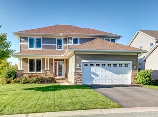 1450 Bethesda Cir, Chanhassen, MN 55317