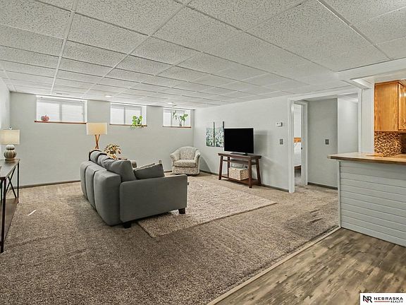 3rd image of 3401 Martha St APT 4E