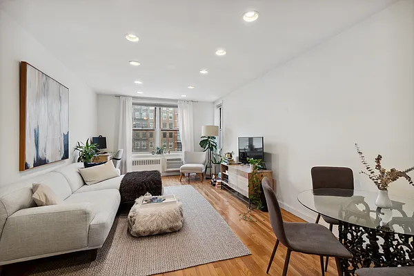 Rented by Corcoran | media 12