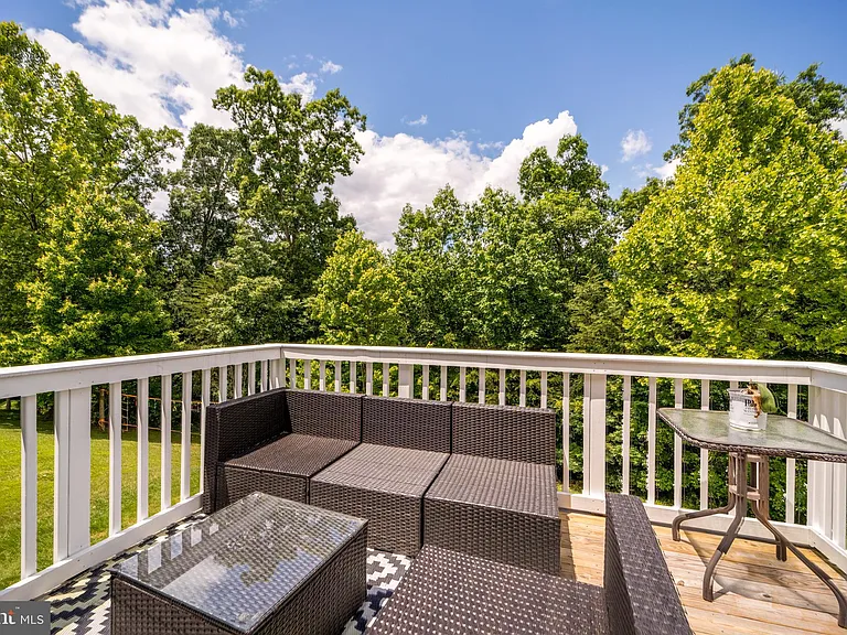 18081 Camdenhurst Dr — Photo 64