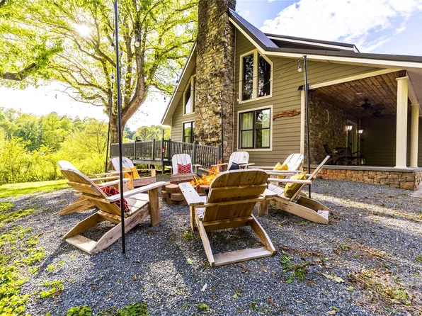 540 Toot Hollow Rd, Bryson City, NC 28713