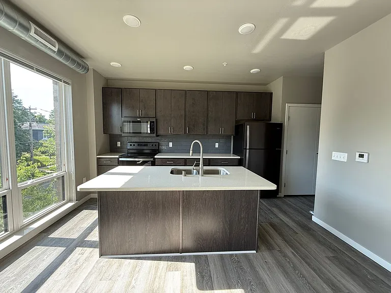 5th Street Lofts — Photo 82