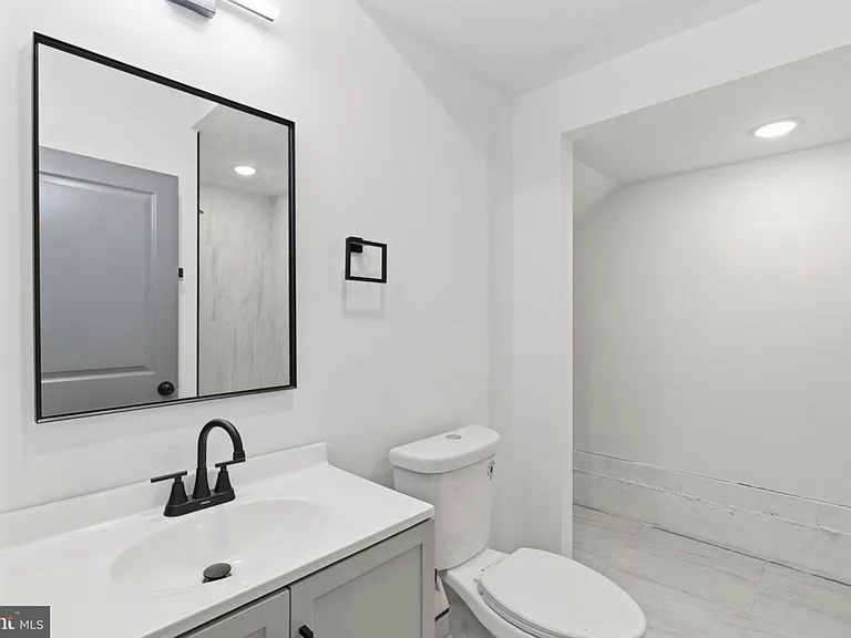 630 W Cumberland St #1 — Photo 7