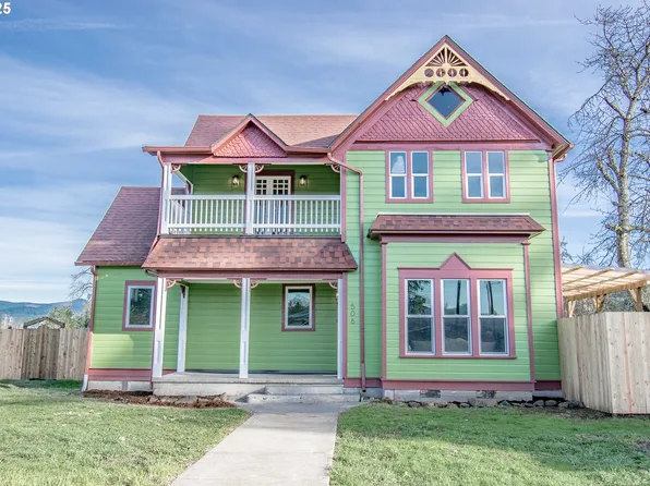 506 S Douglas St, Cottage Grove, OR 97424