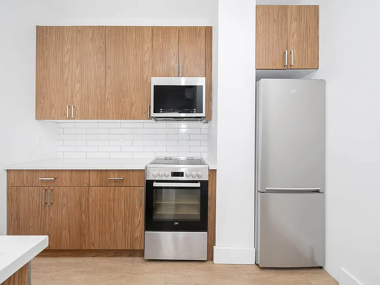 82 4th Ave #8C — Photo 5