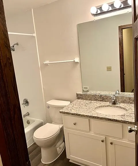 N81W15085 Appleton Ave #1L — Photo 4