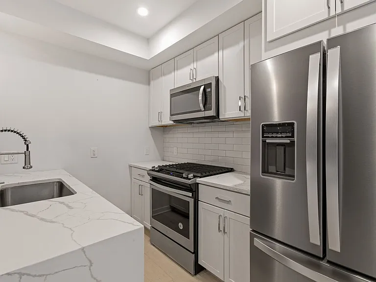 531 Kennedy St NW #3 — Photo 8