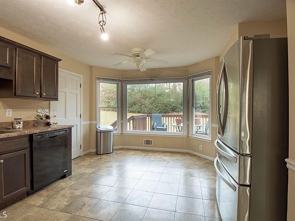 5th image of 4940 Wynship Ln #1