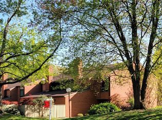 1 Stream Run Ct, Lutherville Timonium, MD 21093