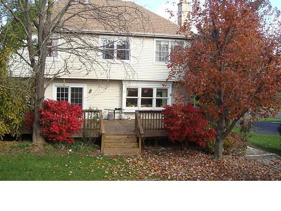 3rd image of 48 Columbine Cir