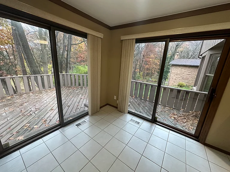 6473 Red Oak Dr — Photo 23