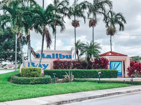 652 NW 208th Ter #652, Hollywood, FL 33029