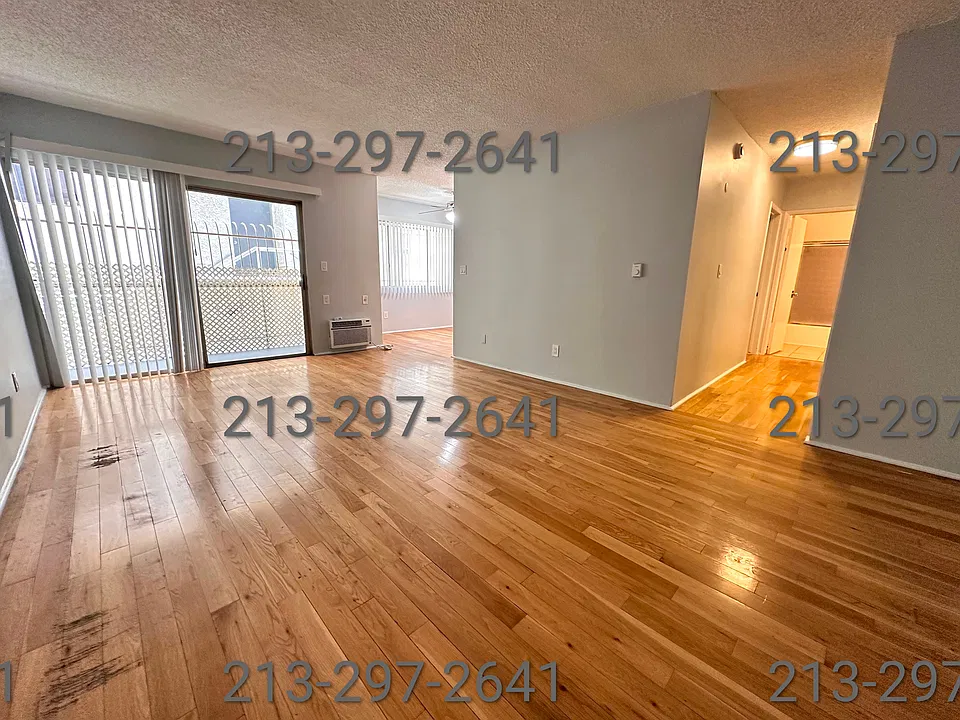 7032 Lanewood Ave #105