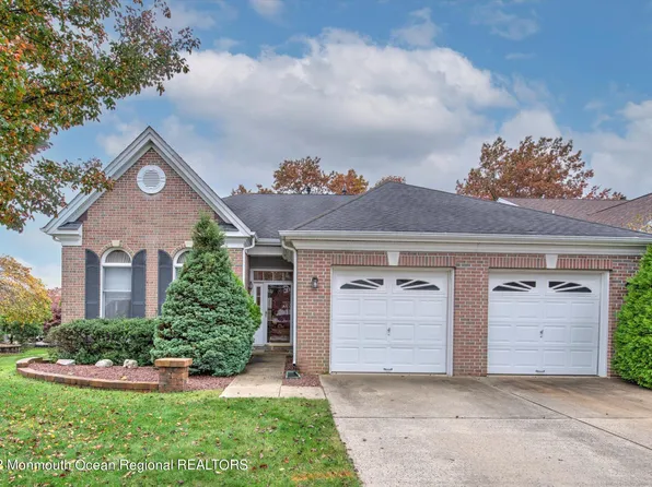 23 Winged Foot Road, Jackson, NJ 08527