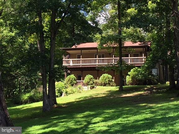 3rd image of 7303 Oakwood Dr