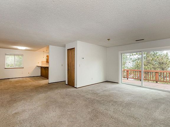 3rd image of 10865 Palisades Dr