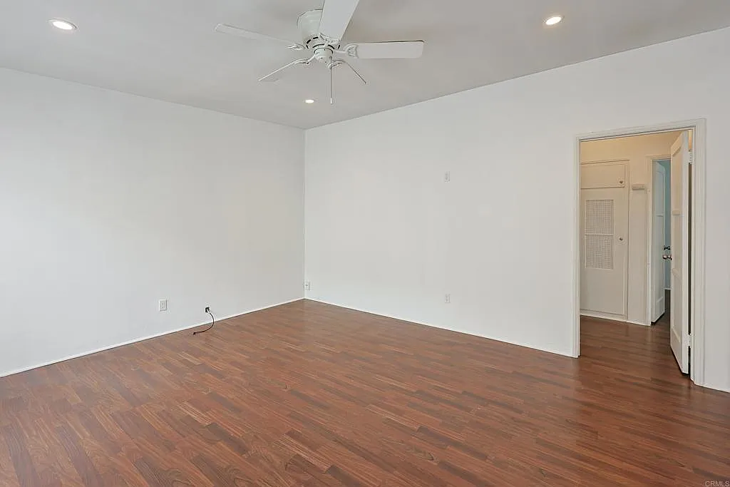 2 bed, 770 sqft, $3,850 — Photo 4