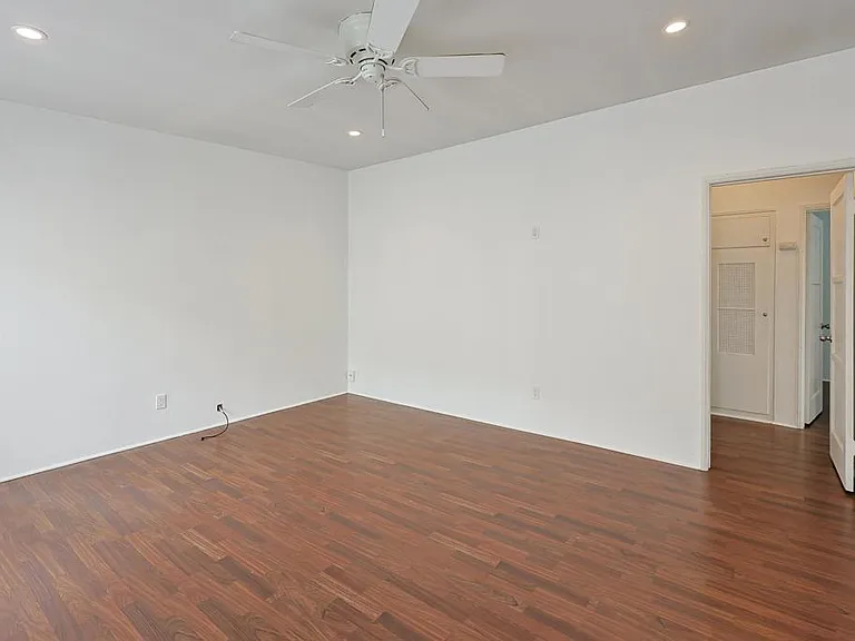 751 D Ave — Photo 3