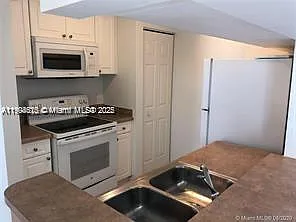 17125 N Bay Rd #3601 — Photo 7