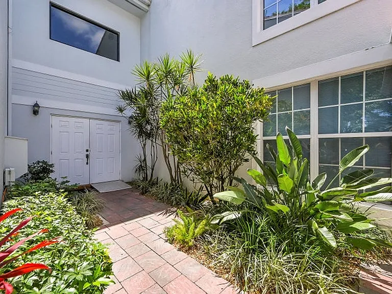 6245 Old Court Rd #202 — Photo 7