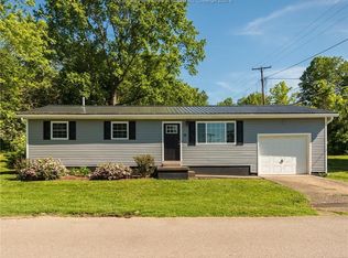 18 Kens Lake Estates Rd, Winfield, WV 25213