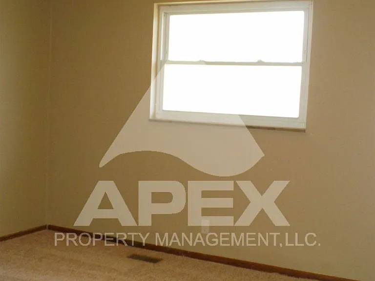 312 Watauga Dr — Photo 10