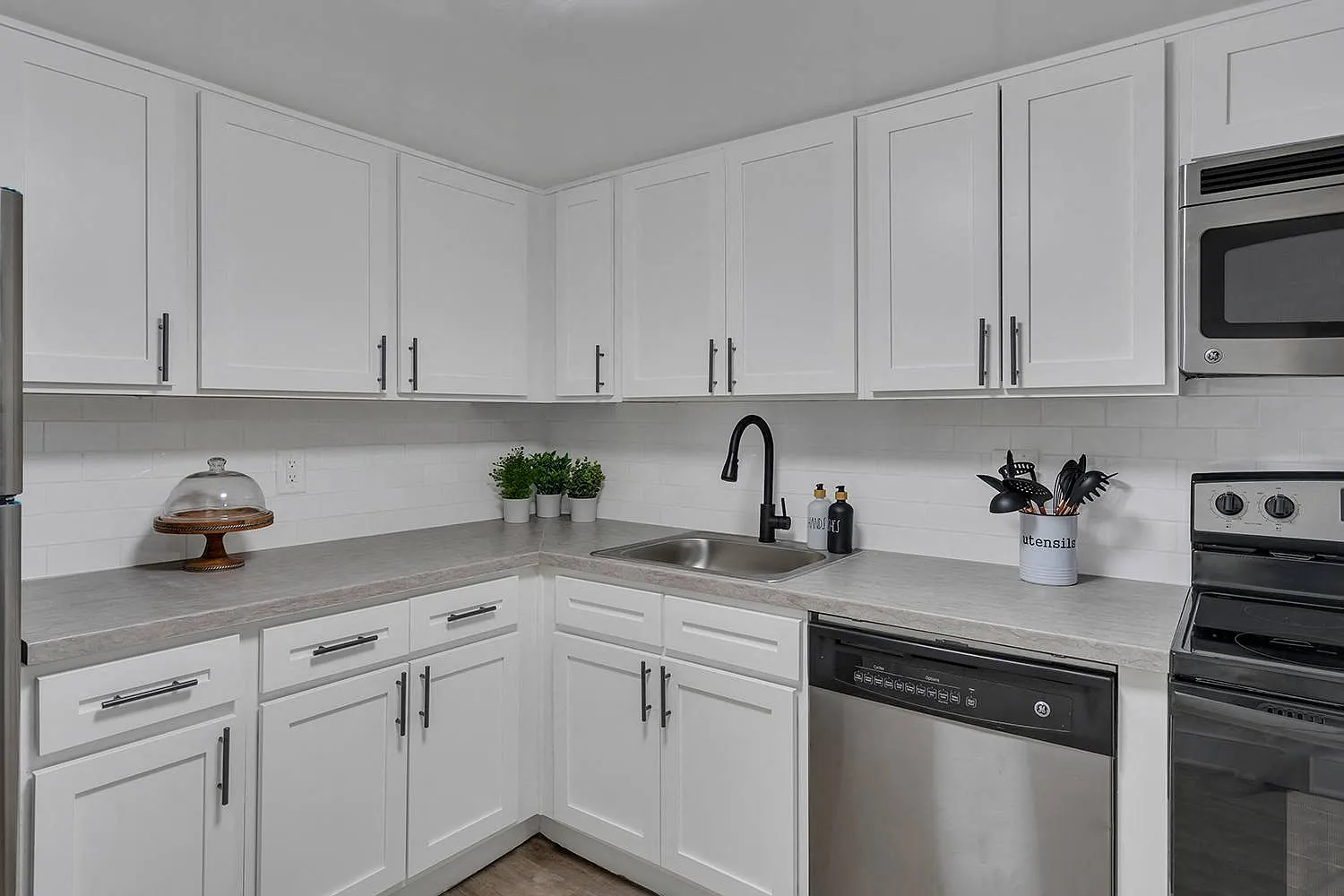 Townhomes at Gateway — Photo 2