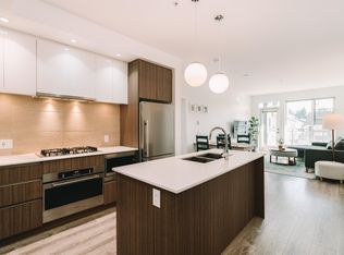 516 Foster Ave #402, Coquitlam, BC V3J 0H8