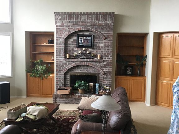 Great room w/Gas Fireplace
