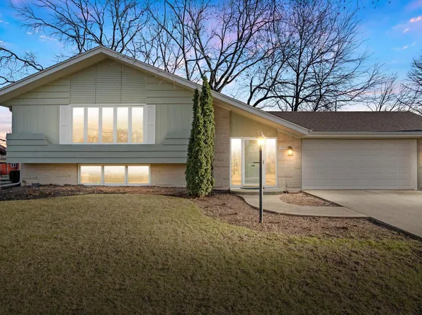 11933 West Burdick AVENUE, West Allis, WI 53227
