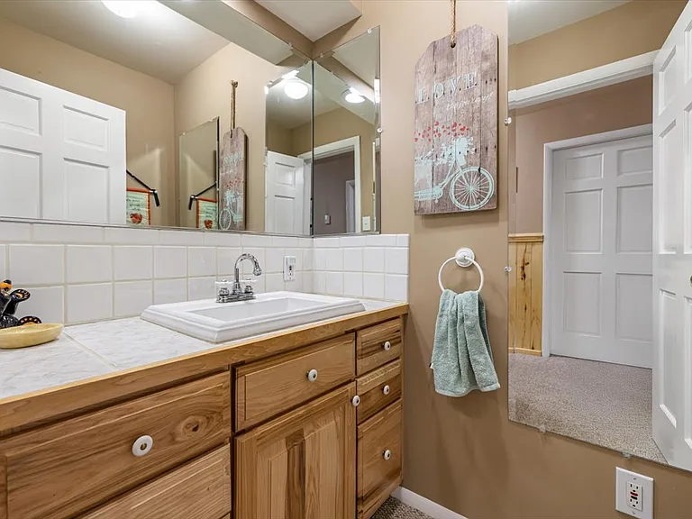 7705 N H C Dr — Photo 22