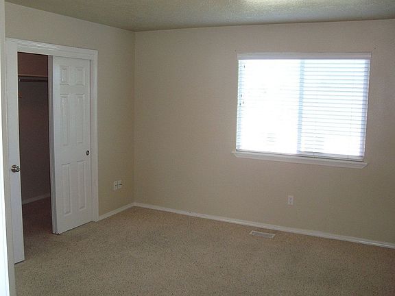 2nd image of 5107 Weston Ave