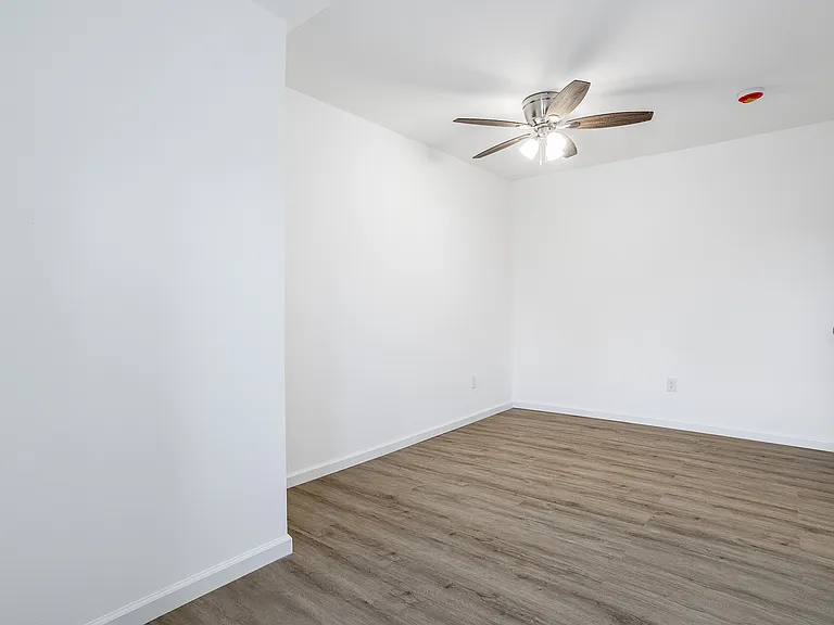115 Hanover St #3 — Photo 7