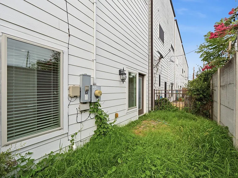 1225 Bonner St — Photo 36