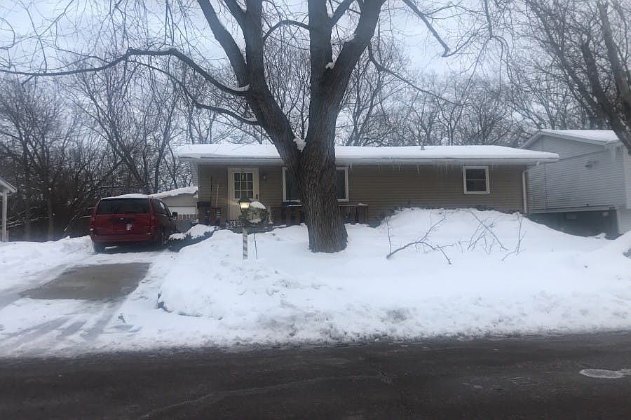 1st image of 6342 N Devonshire Dr