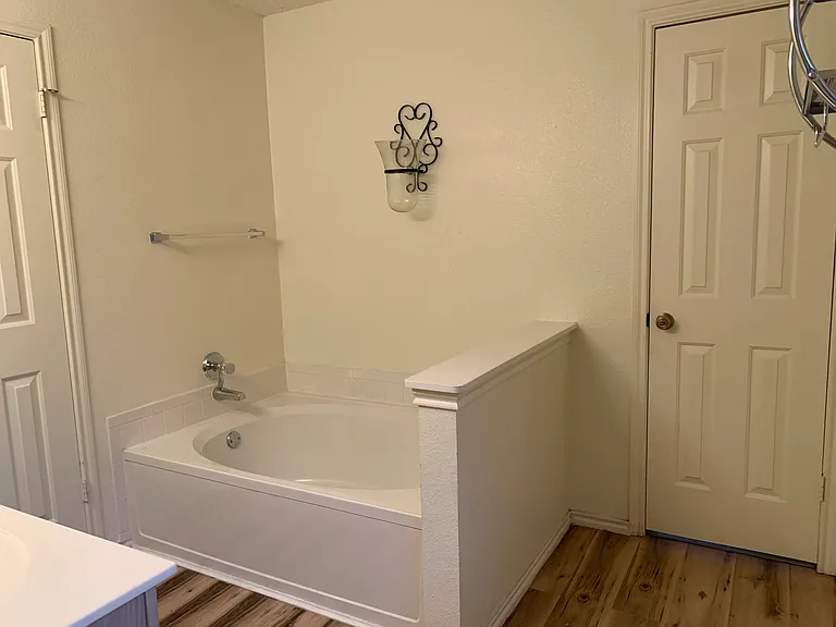 10403 Pelican Oak Dr — Photo 14