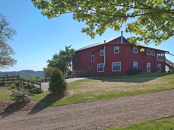 Barn as you turn in drive