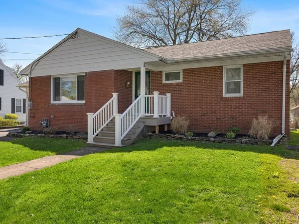 913 4th St, Liverpool, NY 13088