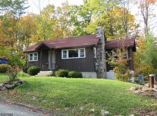 226 Waconia Rd, Highland Lakes, NJ 07422