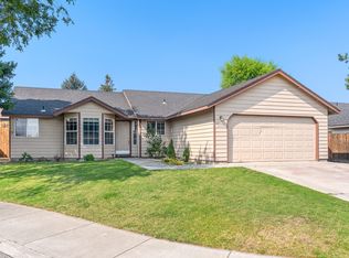 2209 SW 30th Ct, Redmond, OR 97756