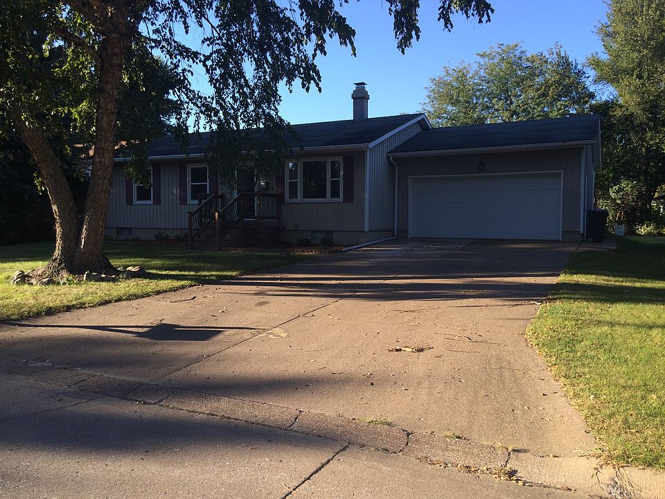 1st image of 807 Sunrise Cir