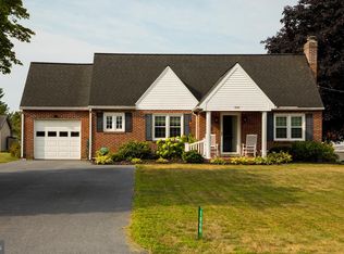 1840 Harrisburg Ave, Mount Joy, PA 17552