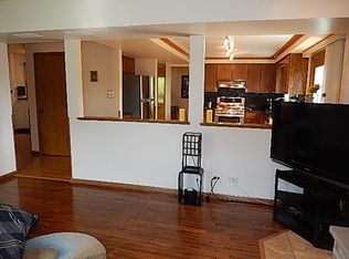 10525 S 84th Ave, Palos Hills, IL